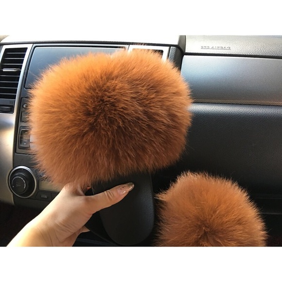 NEW! Real Fox Fur Slides / Fur Slippers - Picture 4 of 7